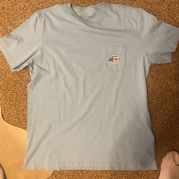 Men’s Vineyard Vine T-Shirt - Picture 1 of 2